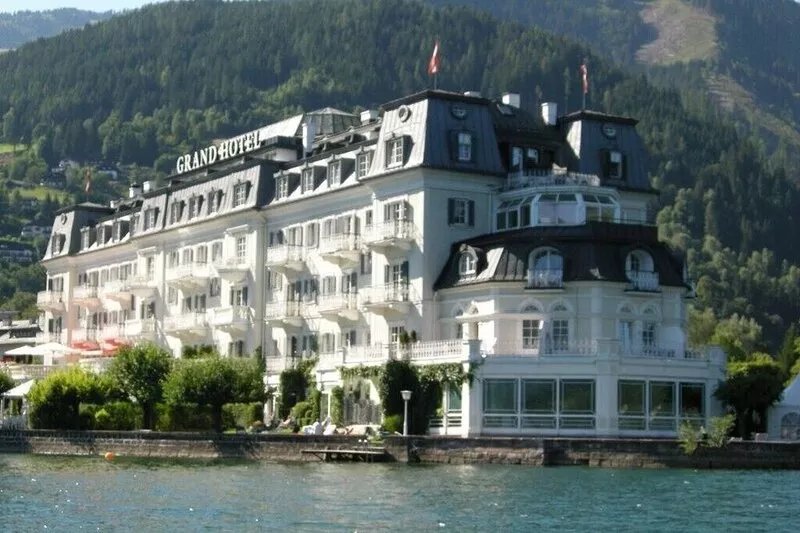 Apartment O'Hara - Luxury Penthouse With Great Views In Centre Of Zell Am See