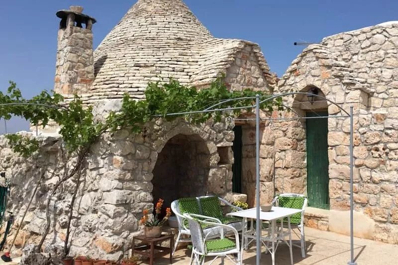 Trullo Abate in the countryside of Ostuni