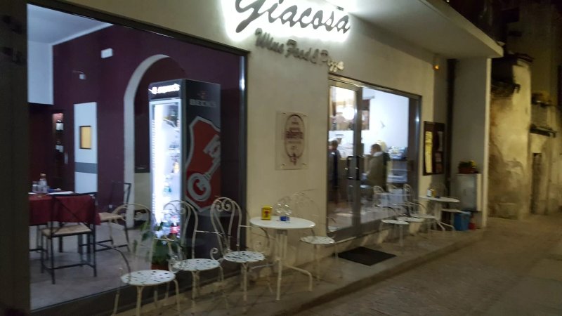 Wine Food & Pizza Giacosa