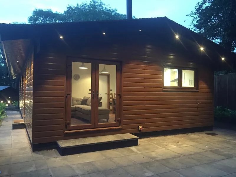 Ash Lodge * Shellow Lane Lodges