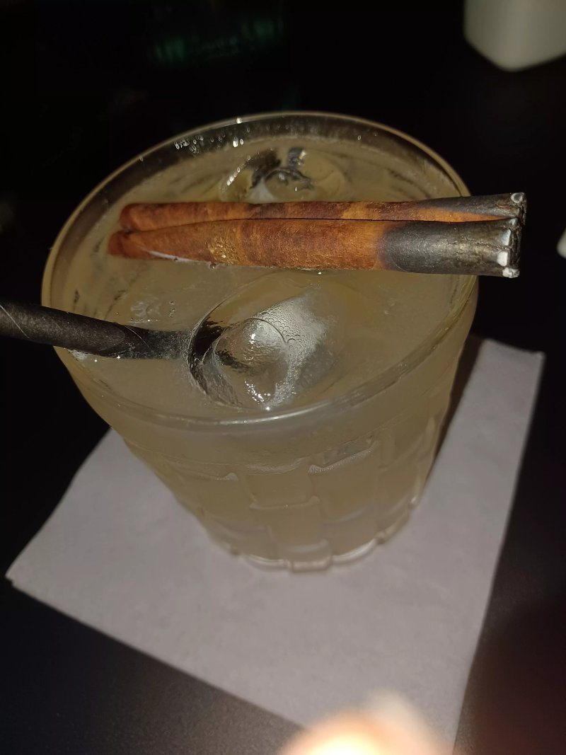Nika's Bar