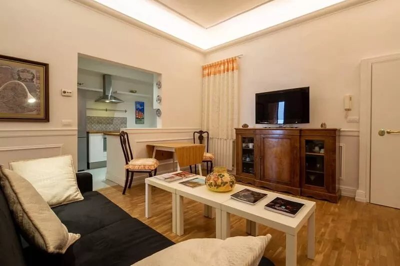 Casa Sole, an elegant apartment for rent in Florence by Mmega