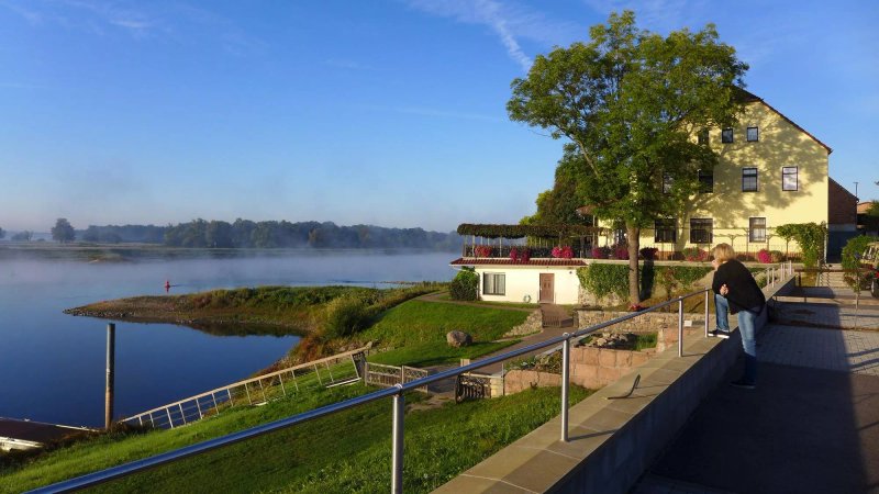Elbterrassen Zu Brambach