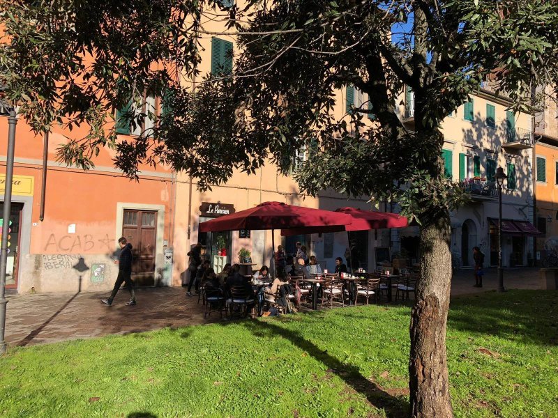 Le Parisien - Wine Bar