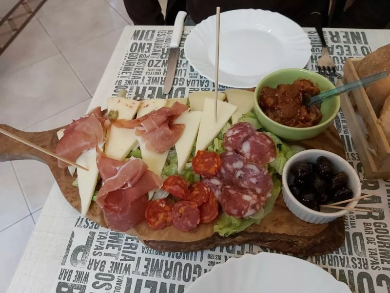 Garibaldi Market Enoteca E Winebar