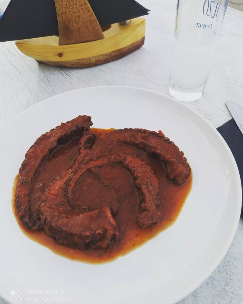 To Karavaki Taverna