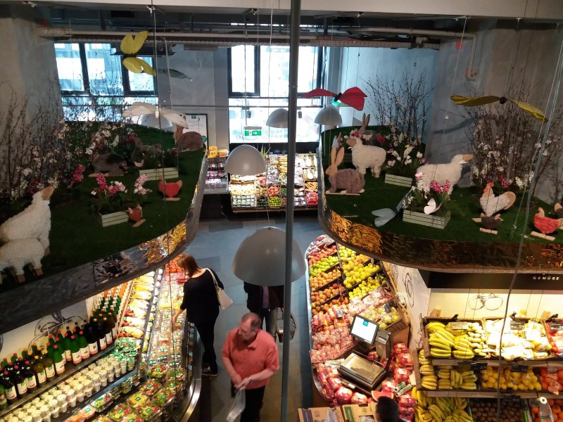 BILLA Corso High Market