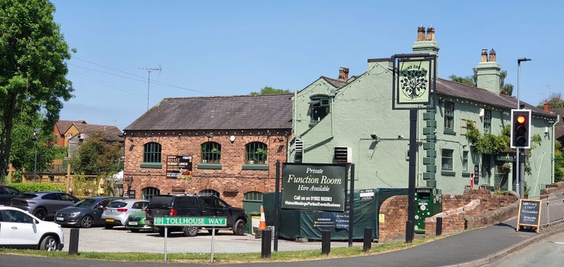 Round Oak Inn