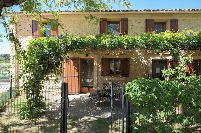 Character house in the heart of the Luberon Park