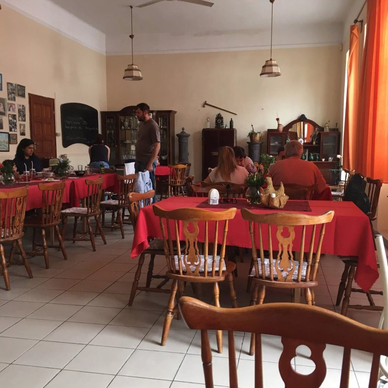 MOZI Restaurant