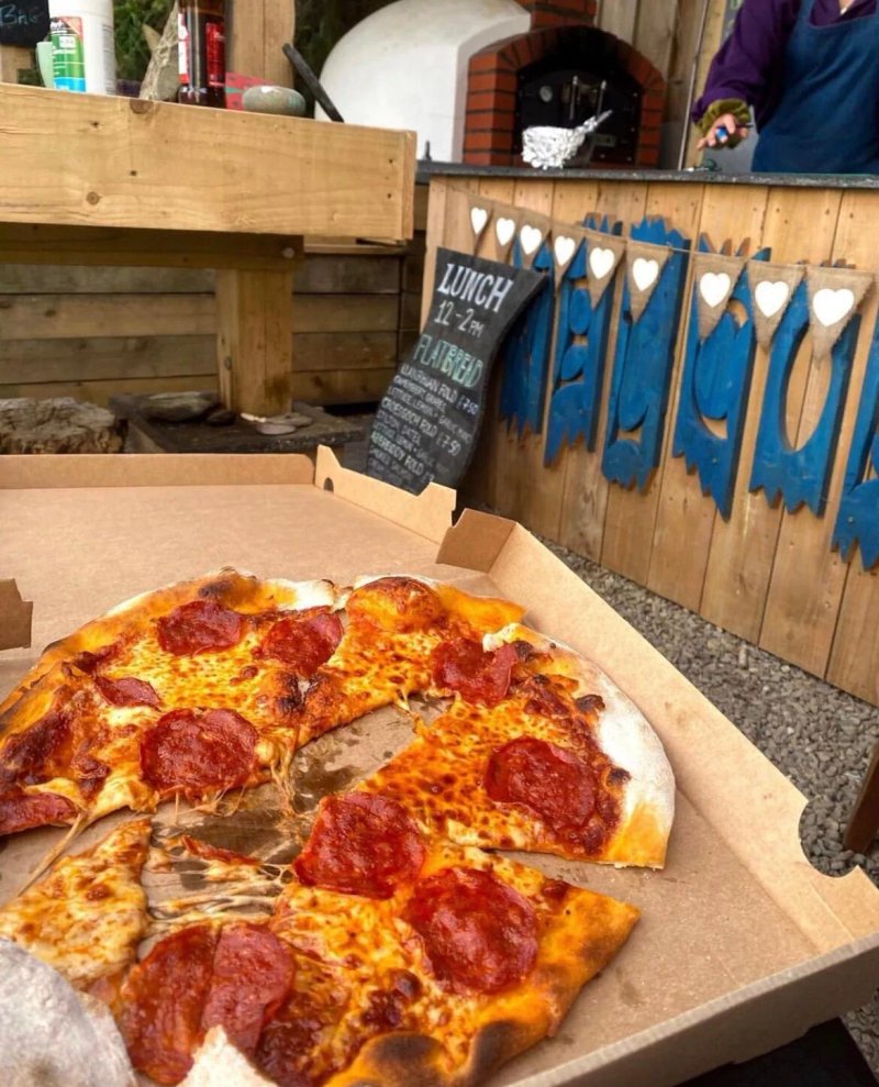 Coastal Pizza