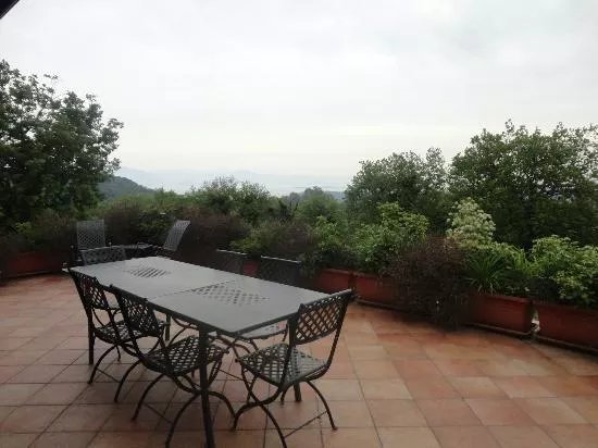 Garda Country House