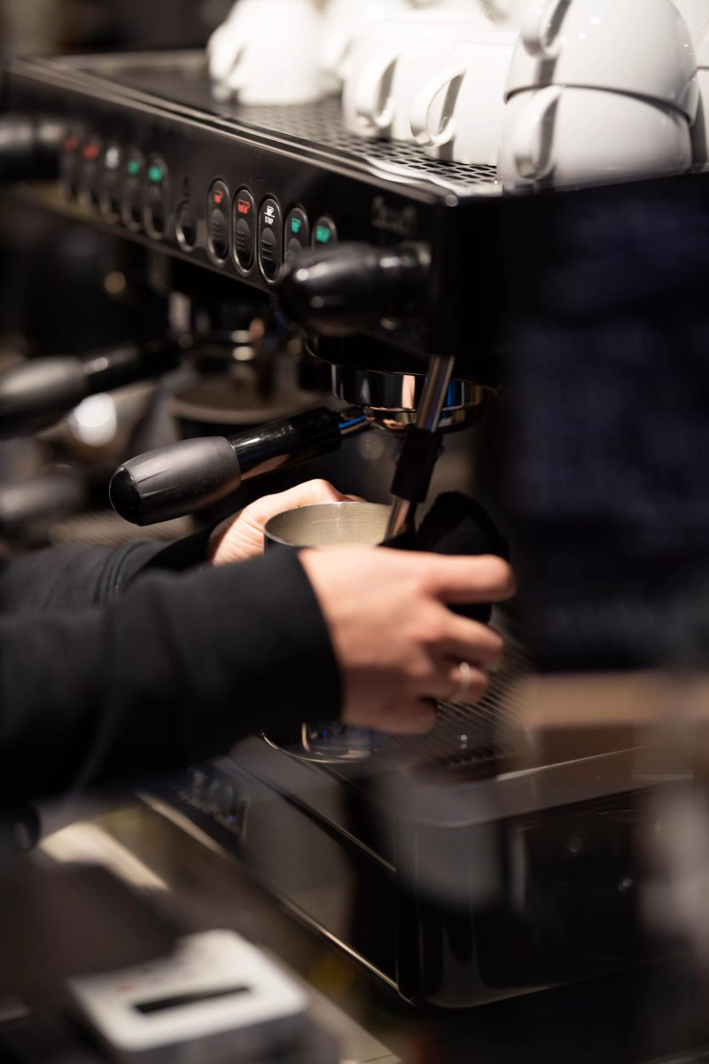 HELLERSTEA° BAR