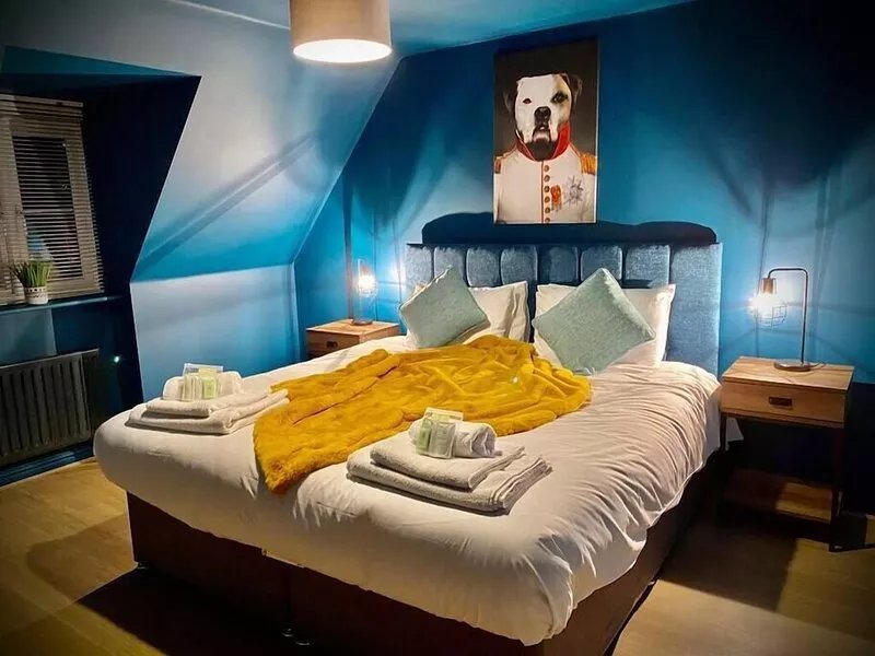 5 Bed House - Big Discount Long Stays!