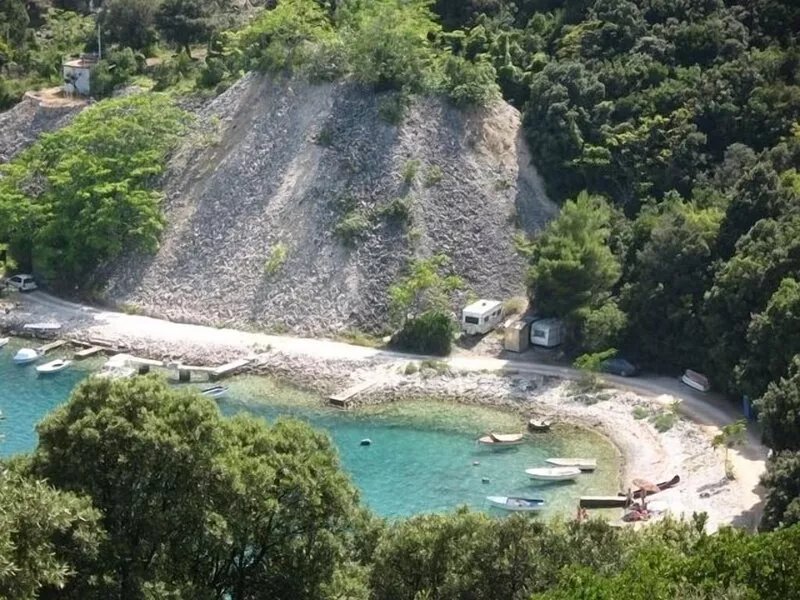 Sailors house -Traditional Istrian with spacious olive garden and a fireplace