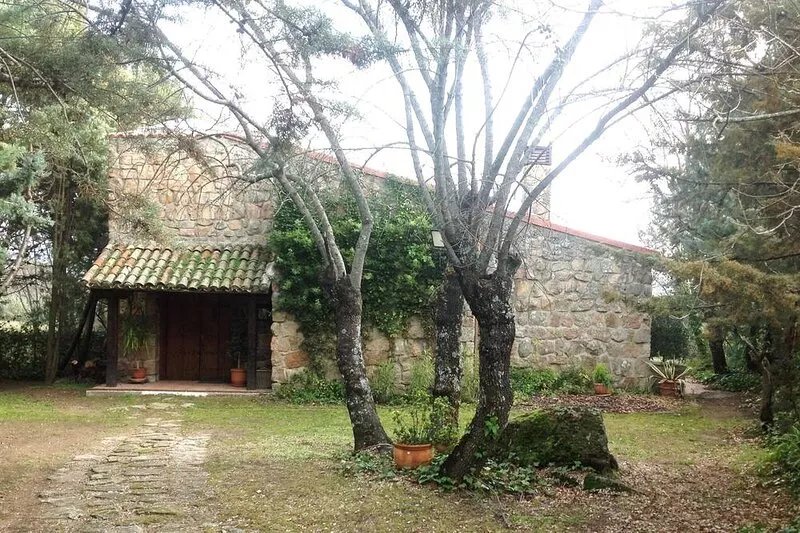 Very quiet house El Escorial, swimming pool, fiber optic, Wifi, air conditioning