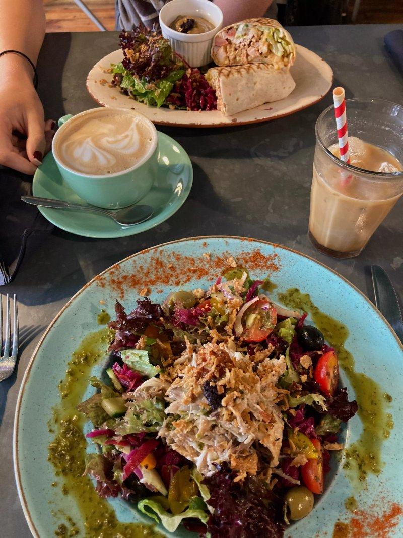Bungaroosh Cafe Bistro