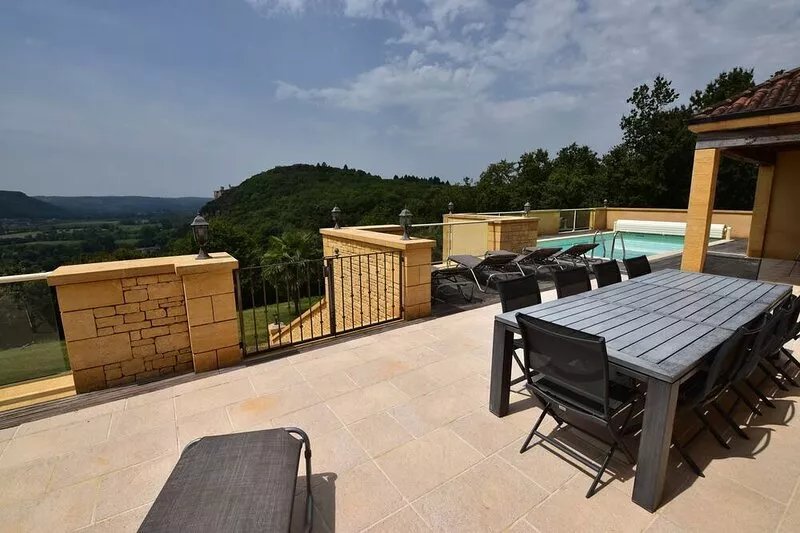 Charming stone villa with pool near SARLAT