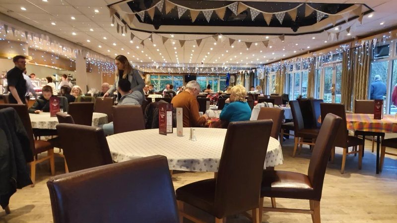 Lakeside Restaurant