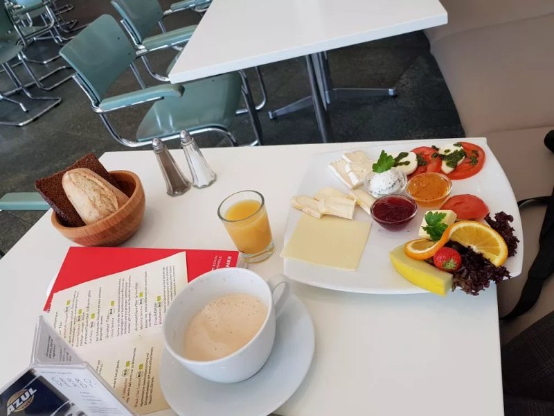 Cafe im Kunstmuseum Bonn