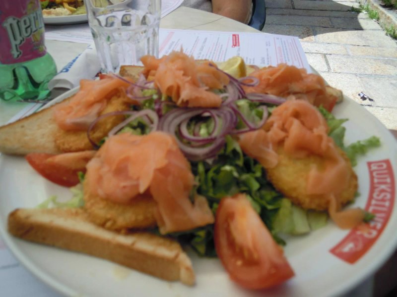 Roxy Quiksilver Cafe & Restaurant