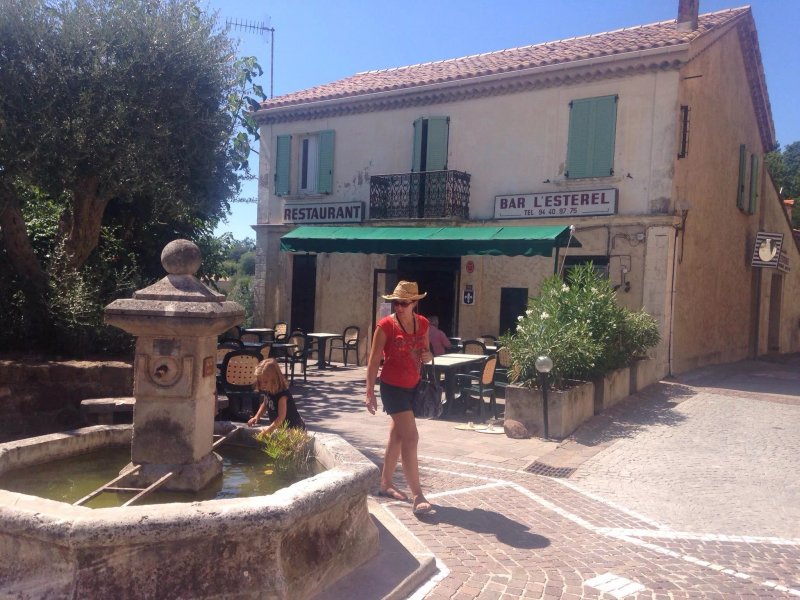 L'esterel Bar