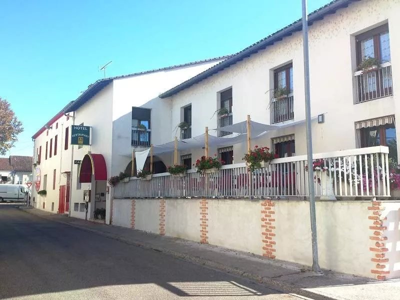 Les Cordeliers Hotel Restaurant