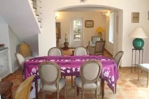 Cassis Villa for 12 people, with pool, 5 min away from the village and the beach