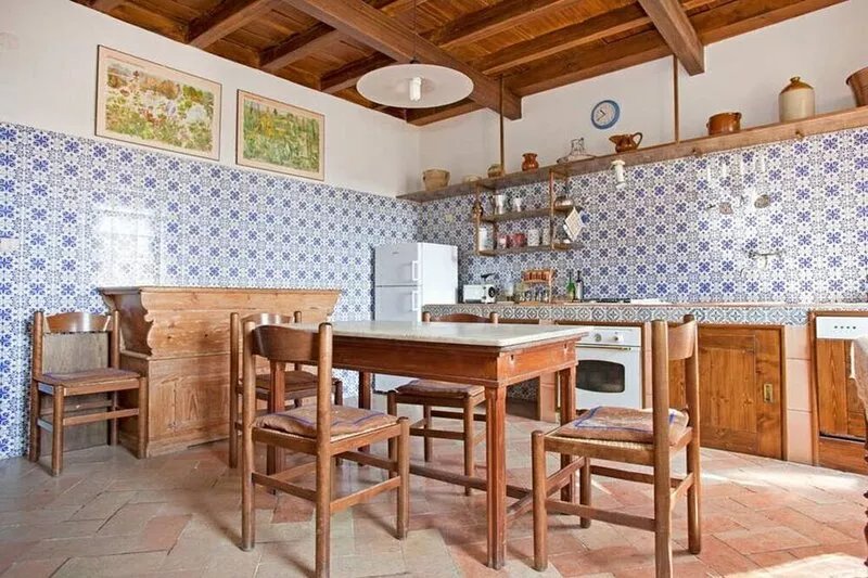 A 16th Century house in a beautiful Marche village.