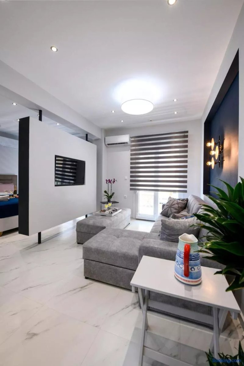 Adell Deluxe Apartments