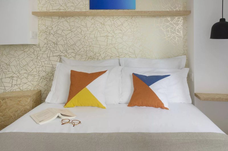Hotel Izzy by HappyCulture