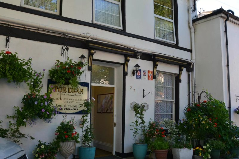Tor Dean Guest House