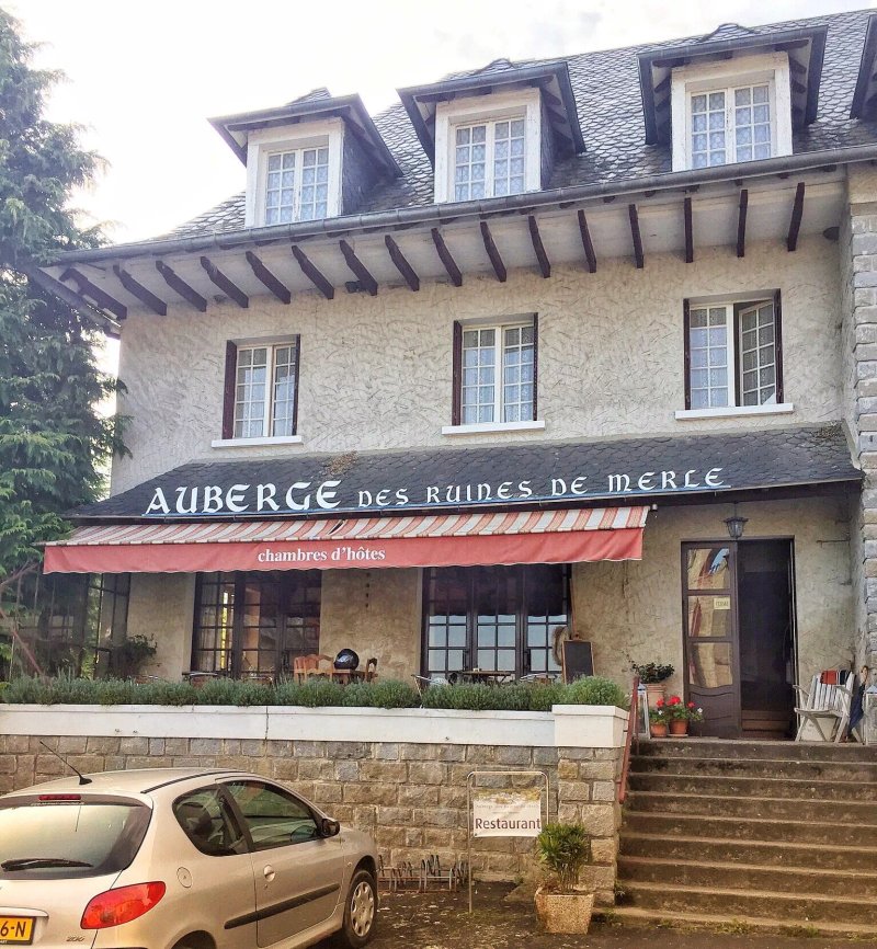 Auberge des Ruines de Merle