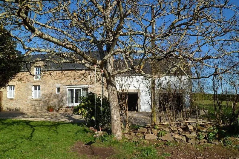 Farmhouse in an amazing private park near both city center and sea side.