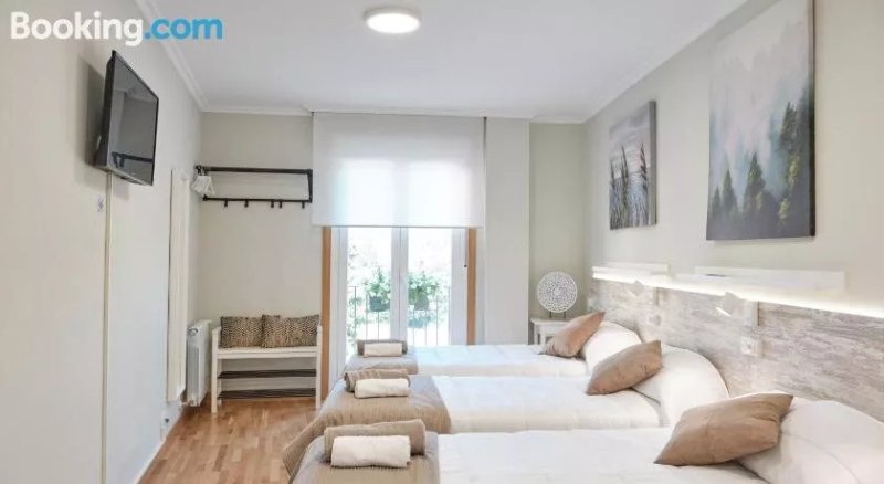 Peregrina Pension 3