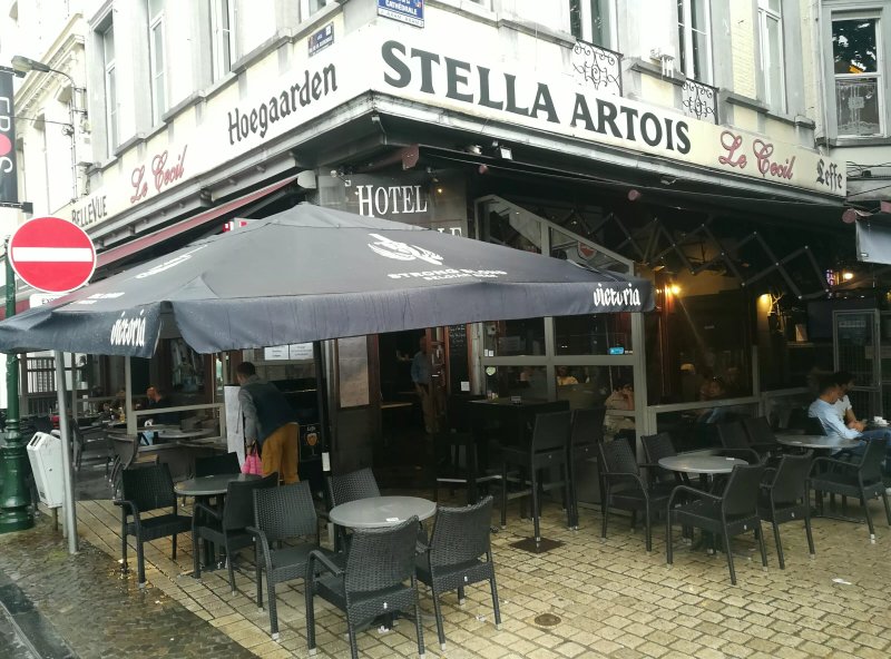 Le Cecil