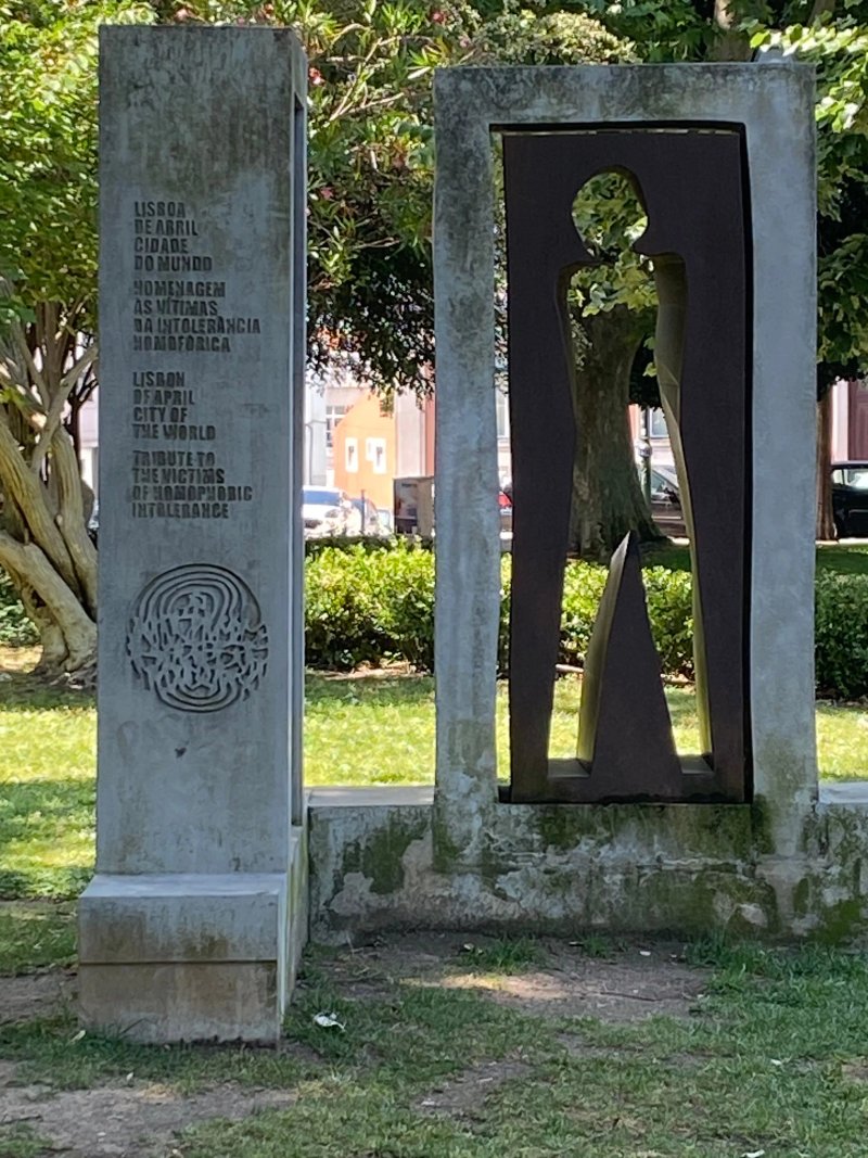 Monumento de Homenagem as Vitimas de Homofobia