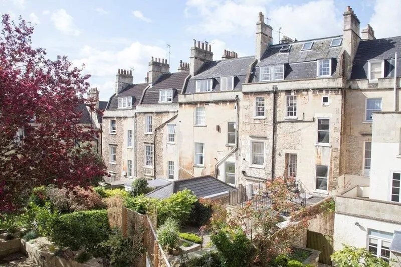 New Brunswick - Recently refurbished, contemporay and stylish two bedroom