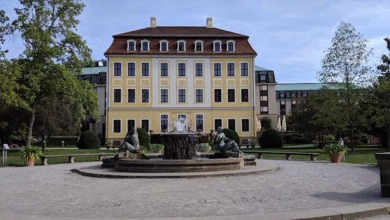 Drei Grazien Brunnen