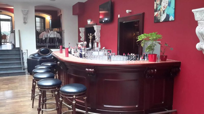 SonderBar
