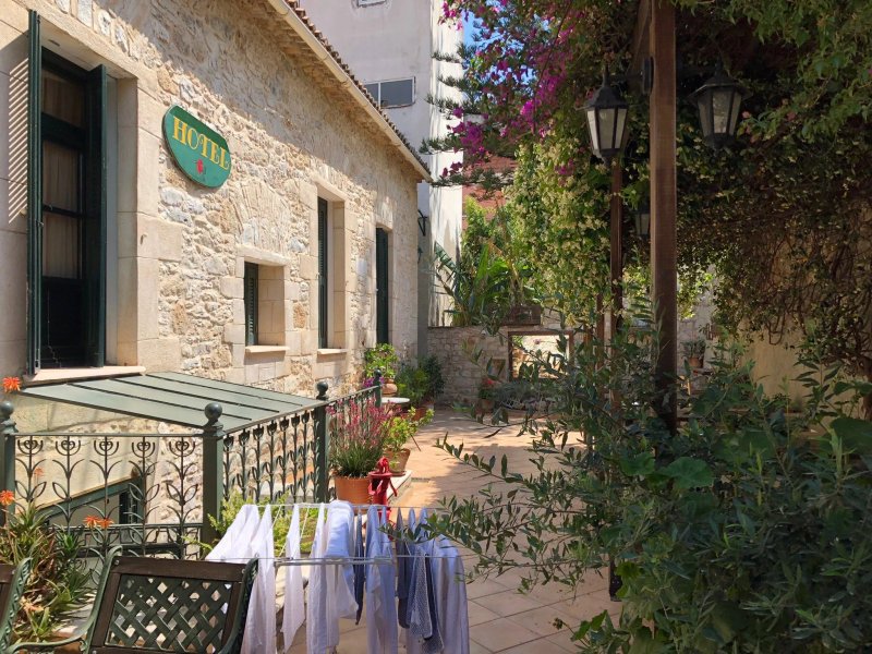 Hibiscus Hotel