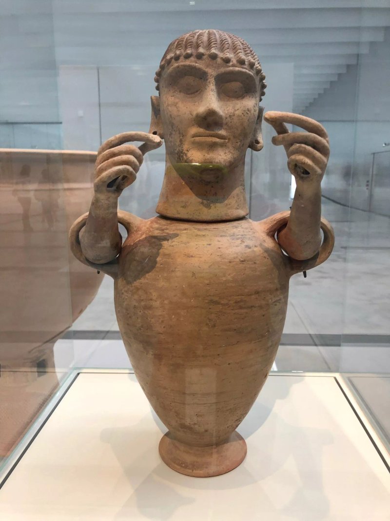 Lens Louvre 2