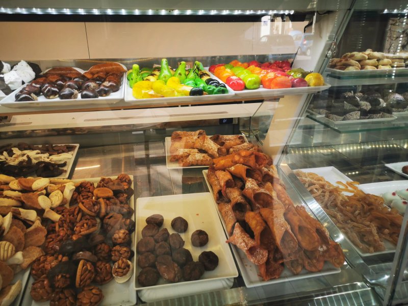 Caffe E Dolcezze
