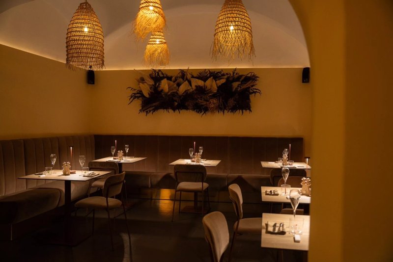 Vittoria Lounge & Restaurant