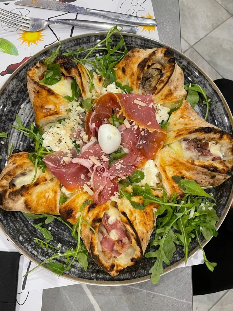 I Magno Pizzeria Napoletana