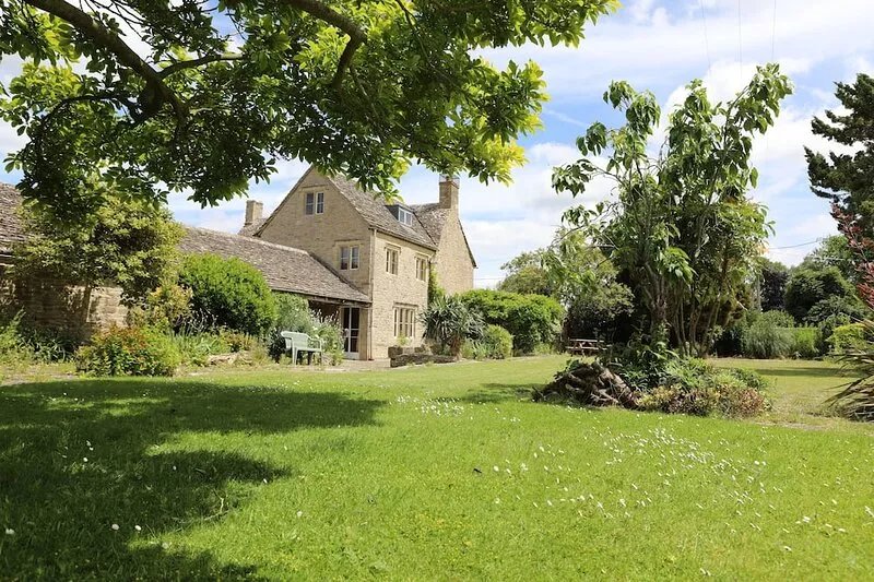 Beautiful Cotswolds farm house with period features and a beautiful garden.