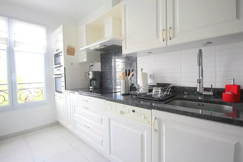 Apartment 8pax / 63m terrace in full Val d'Europe, Disneyland 10min (TAGE 5)