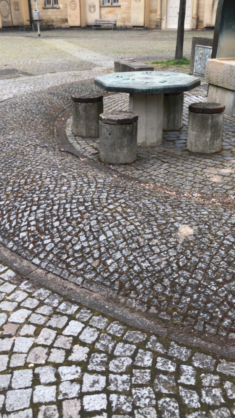 Neustadter-markt-brunnen