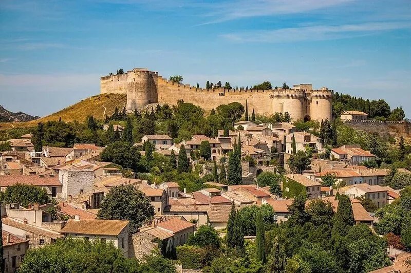 Beautiful villa, 2 minutes from Avignon, with a private pool.