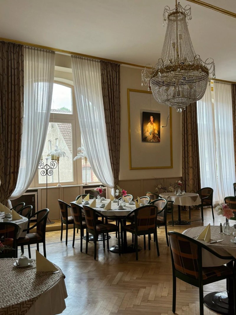 Gala Hotel